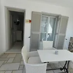 Anthos Aparthotel Naousa (Paros)
