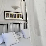 Aparthotel Anthos Naousa (Paros)