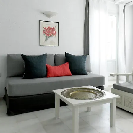 Aparthotel Anthos Nausa
