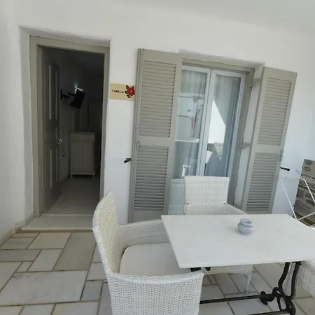 Anthos Apartahotel Naousa (Paros)