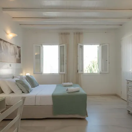 Anthos Naousa (Paros)