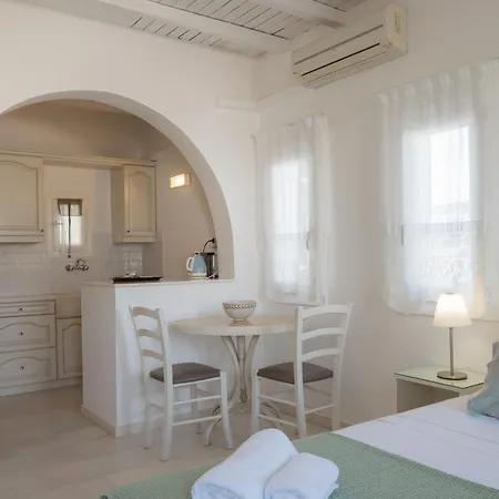 Anthos 3* Naousa (Paros)