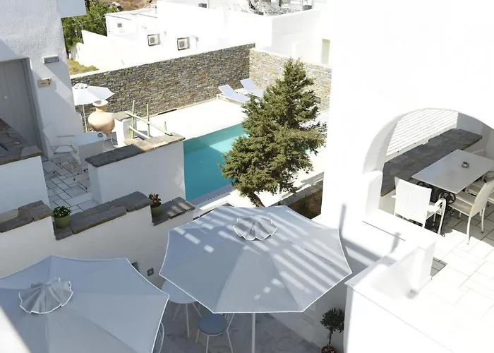 Aparthotel Anthos Nausa