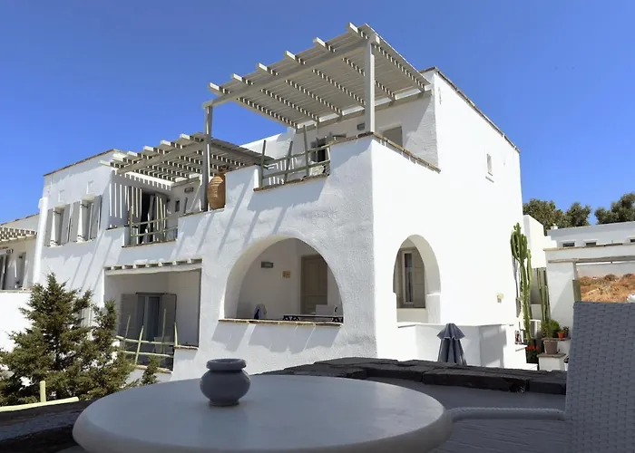 Anthos Naousa (Paros)