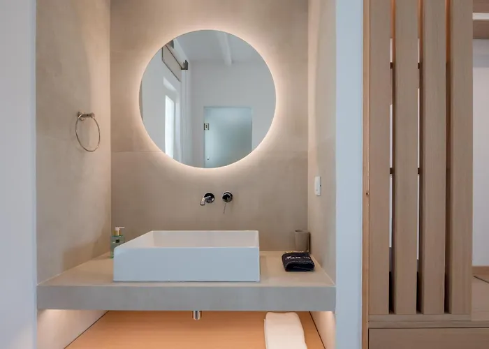 Anthos Aparthotel Nausa